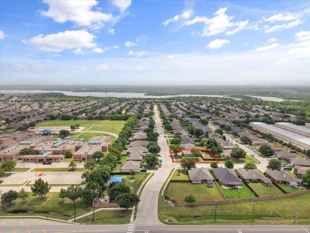 4406 Fox Meadows Lane, Mansfield, TX 76063