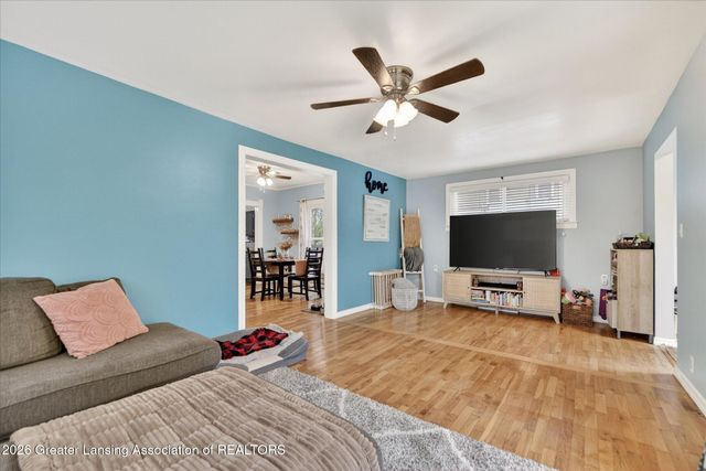716 W Jefferson Street, Grand Ledge, MI 48837
