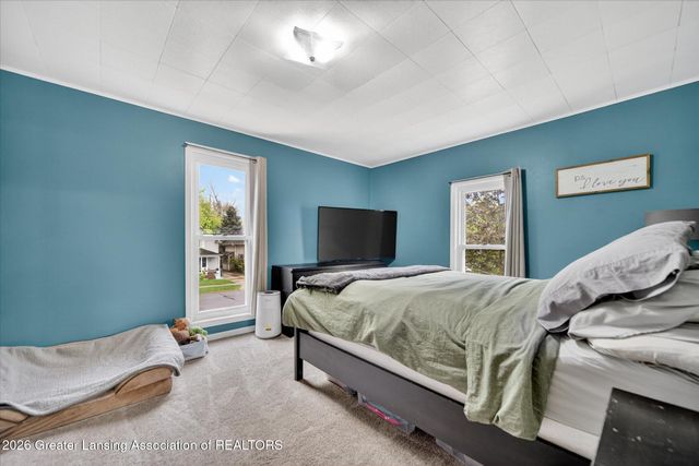 716 W Jefferson Street, Grand Ledge, MI 48837