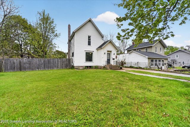 716 W Jefferson Street, Grand Ledge, MI 48837