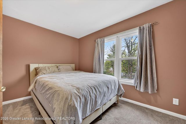 716 W Jefferson Street, Grand Ledge, MI 48837