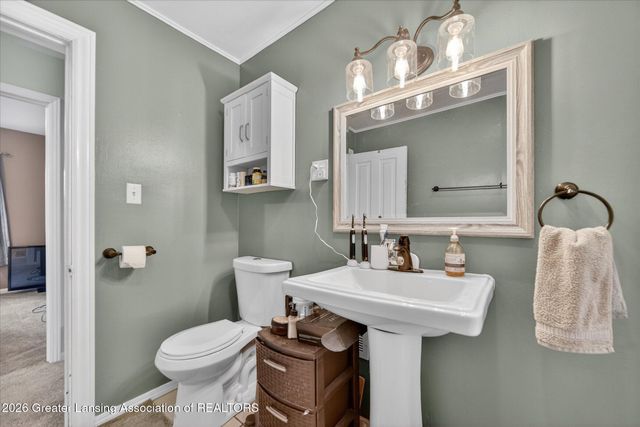716 W Jefferson Street, Grand Ledge, MI 48837