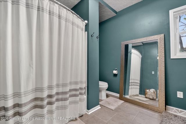 716 W Jefferson Street, Grand Ledge, MI 48837