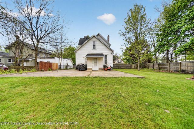 716 W Jefferson Street, Grand Ledge, MI 48837
