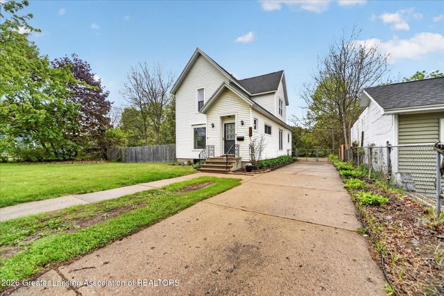 716 W Jefferson Street, Grand Ledge, MI 48837