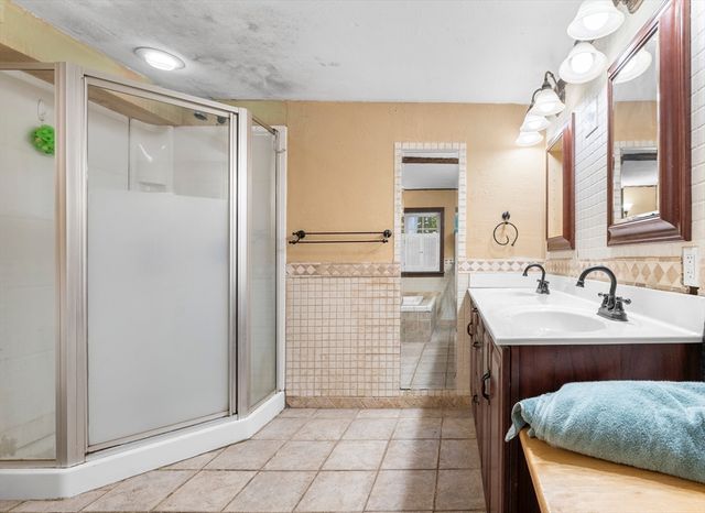 64 Worcester Street, West Boylston, MA 01583