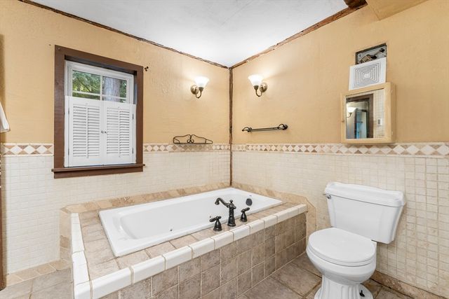 64 Worcester Street, West Boylston, MA 01583