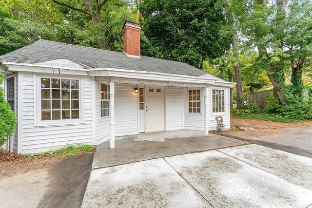 64 Worcester Street, West Boylston, MA 01583