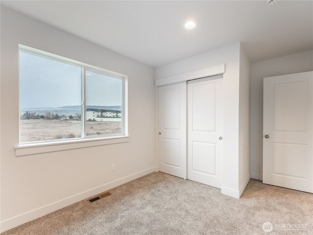 2418 2nd Street SE, East Wenatchee, WA 98802