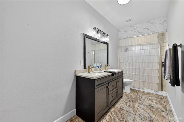 74 E Ridge Road, Alamo, TX 78516