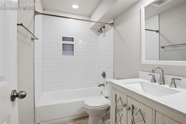 5191 Roundhouse Drive, Colorado Springs, CO 80925