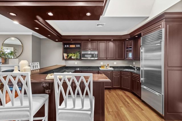 12 Auburn St, Boston, MA 02129