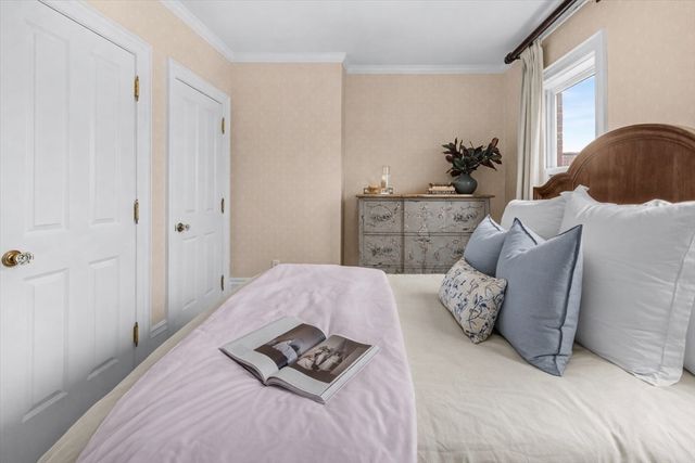 12 Auburn St, Boston, MA 02129