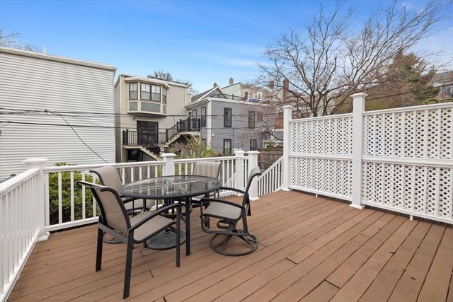 12 Auburn St, Boston, MA 02129