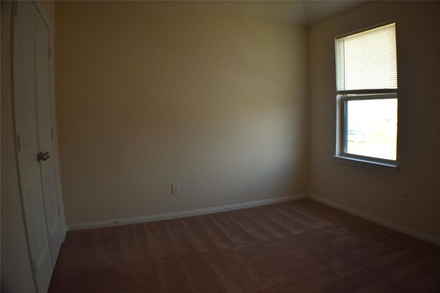 204 White Wing Lane, Sealy, TX 77474