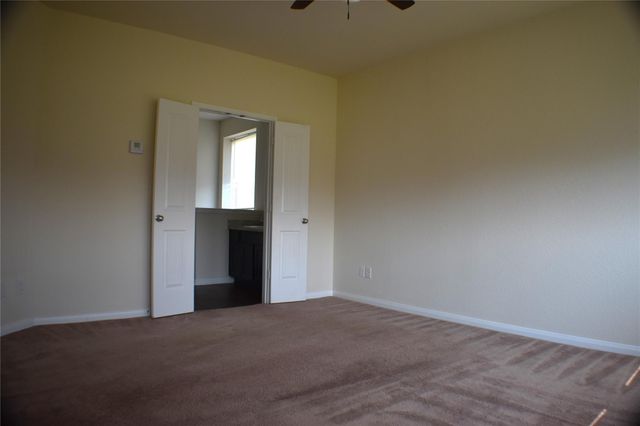 204 White Wing Lane, Sealy, TX 77474