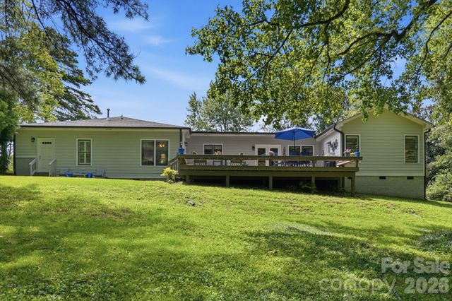 800 Jefferson Drive, Charlotte, NC 28270