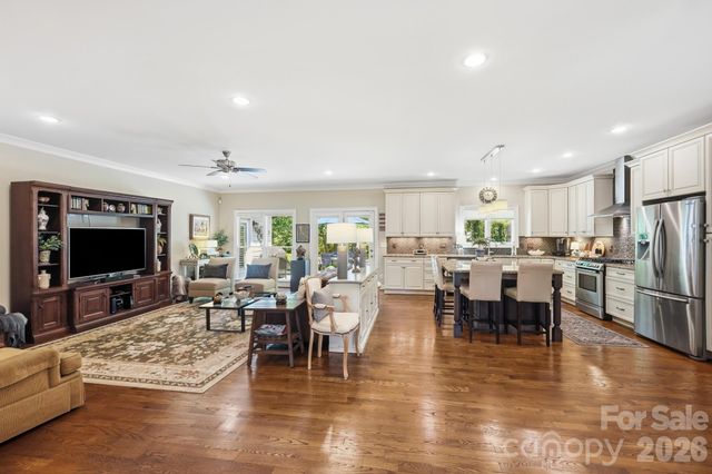 800 Jefferson Drive, Charlotte, NC 28270