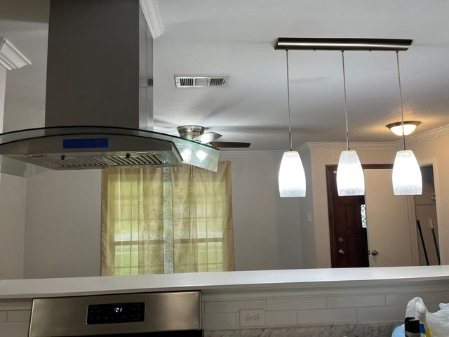 501 Sparks Street, Grand Prairie, TX 75051