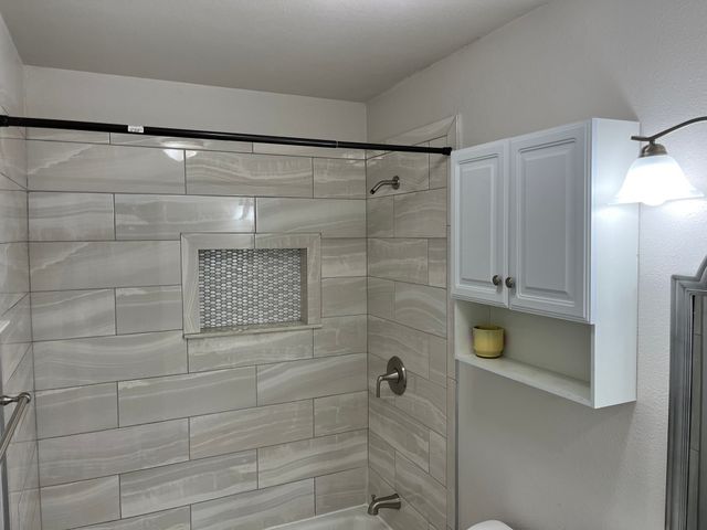 501 Sparks Street, Grand Prairie, TX 75051