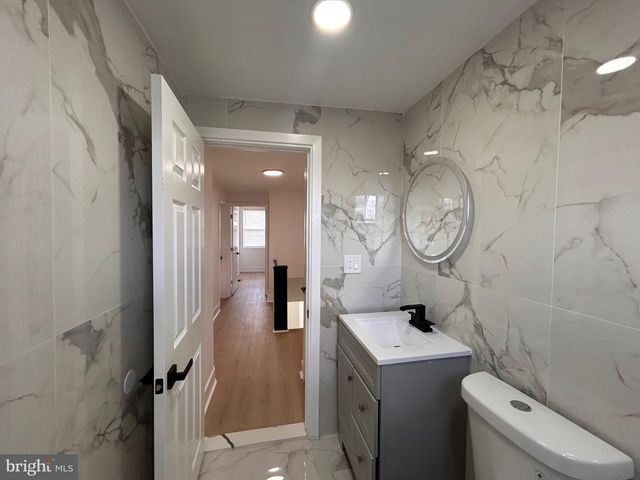 8033 WILLIAMS AVE, Philadelphia, PA 19150