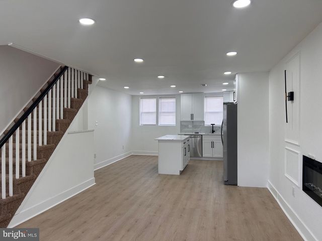 8033 WILLIAMS AVE, Philadelphia, PA 19150