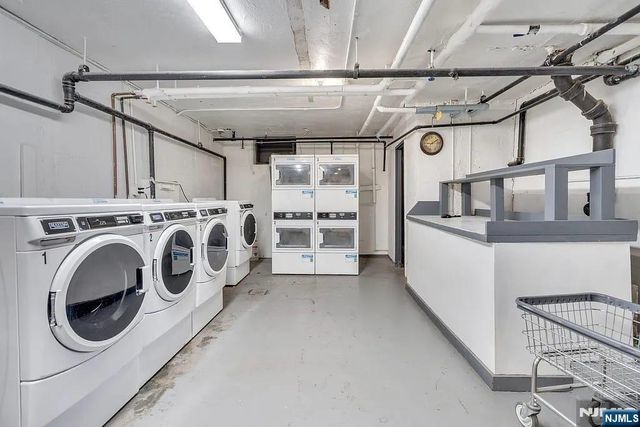 165 Vroom Street 202, Jersey City, NJ 07306