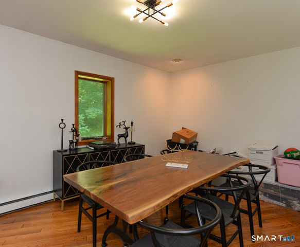 60 Old Field Road, Southbury, CT 06488