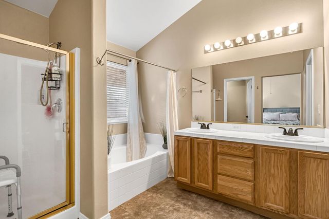 2020 Hanson Avenue, Clovis, CA 93611