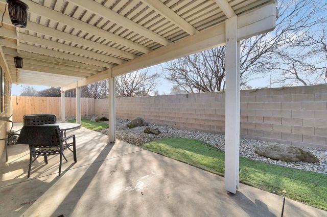 2020 Hanson Avenue, Clovis, CA 93611