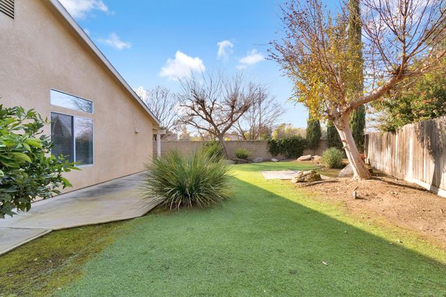 2020 Hanson Avenue, Clovis, CA 93611