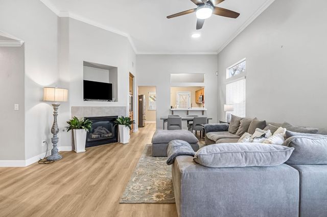 2020 Hanson Avenue, Clovis, CA 93611