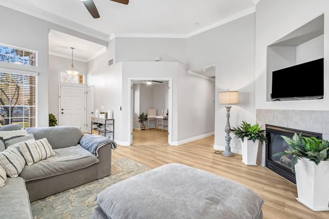 2020 Hanson Avenue, Clovis, CA 93611