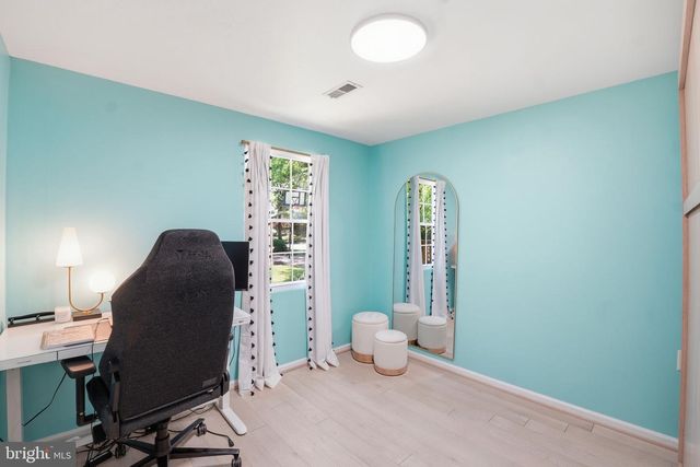 11205 FREAS DR, N Potomac, MD 20878