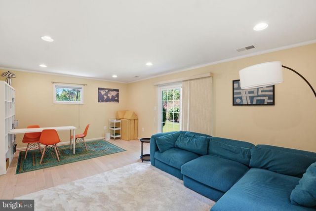 11205 FREAS DR, N Potomac, MD 20878
