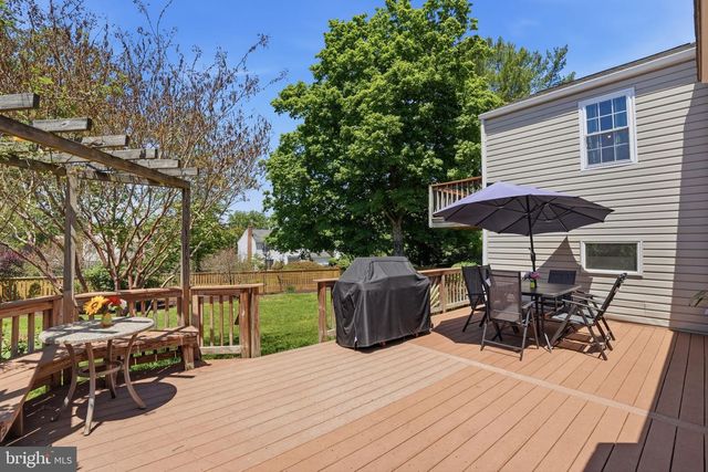 11205 FREAS DR, N Potomac, MD 20878