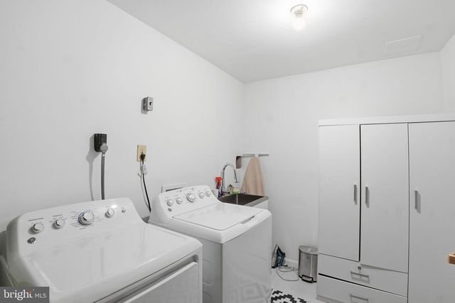 11205 FREAS DR, N Potomac, MD 20878