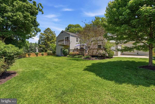 11205 FREAS DR, N Potomac, MD 20878