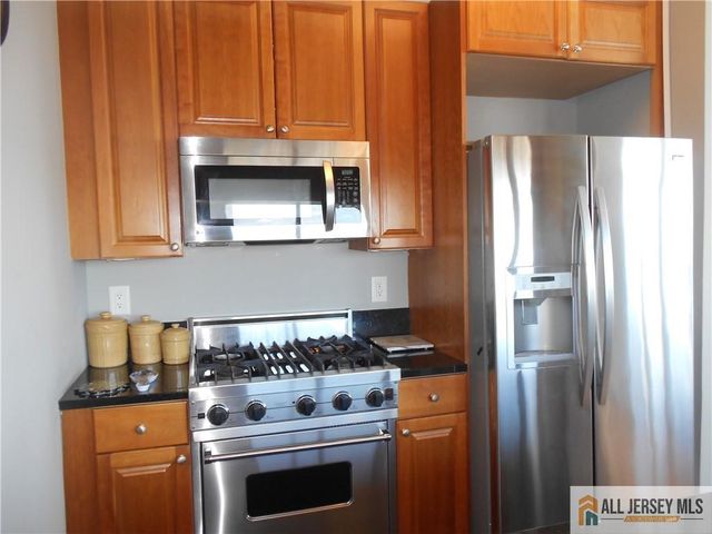 1 Spring Street 2305, New Brunswick, NJ 08901