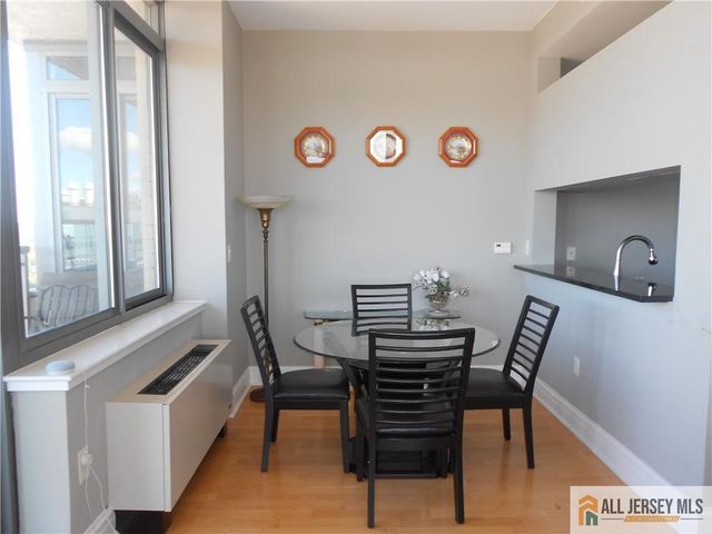 1 Spring Street 2305, New Brunswick, NJ 08901