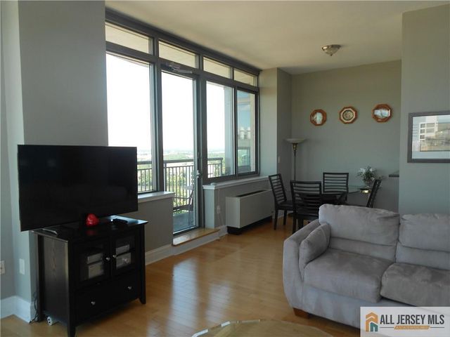 1 Spring Street 2305, New Brunswick, NJ 08901