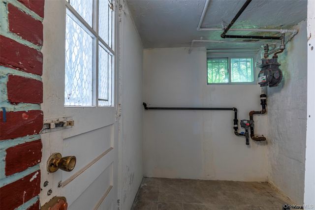 65-25 Alderton Street, Rego Park, NY 11374
