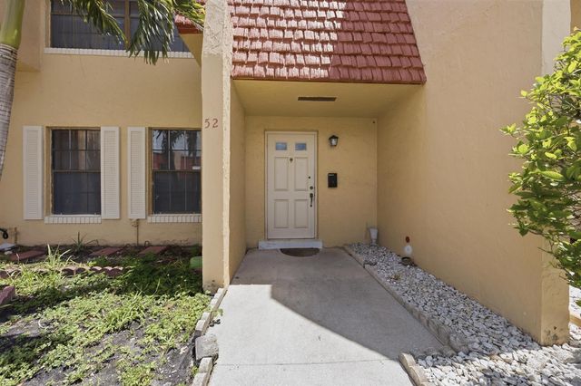 52 Canterbury Lane, Tamarac, FL 33319