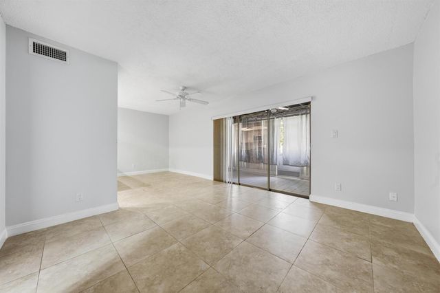 52 Canterbury Lane, Tamarac, FL 33319