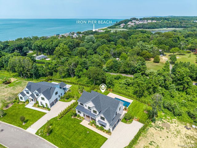 7 Sea Crest Court, Jamesport, NY 11947