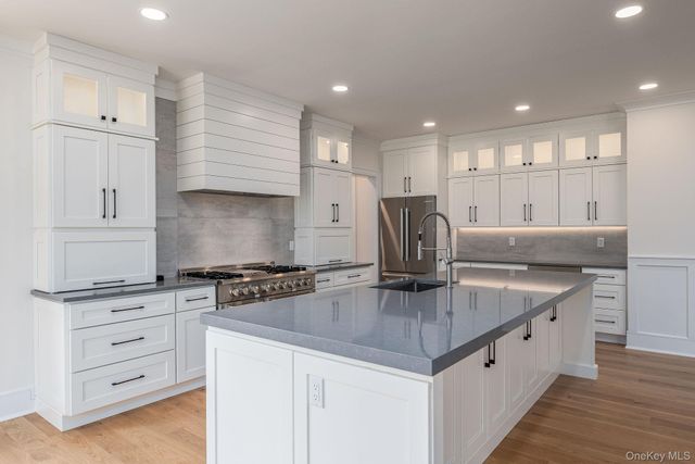 7 Sea Crest Court, Jamesport, NY 11947