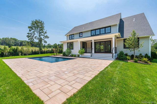 7 Sea Crest Court, Jamesport, NY 11947