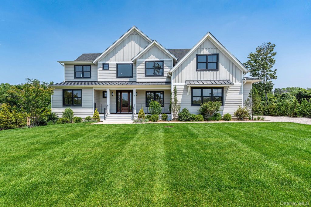 7 Sea Crest Court, Jamesport, NY 11947
