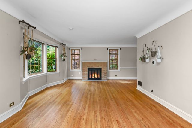 11414 S CAMPBELL Avenue, Chicago, IL 60655