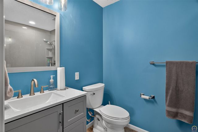 5624 SW Foxcroft North CIR Unit 3, Topeka, KS 66614